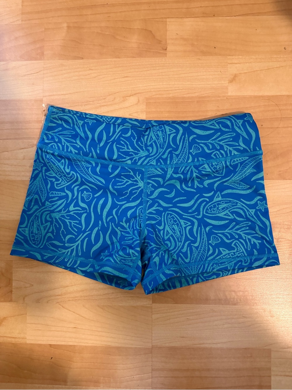 IAB Women’s Blue Ocean Patterned Active Shorts